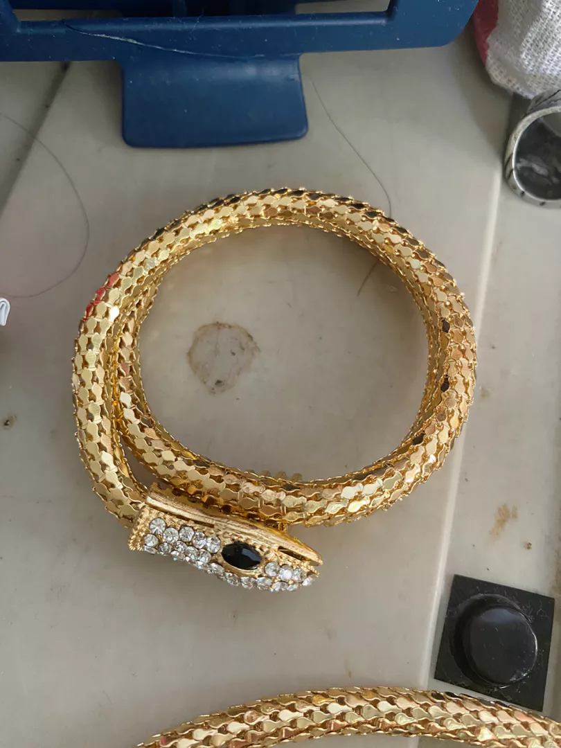 Luxury Gold Snake Necklace and Bracelet Set with Rhinestone Detailing - Image 5